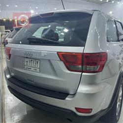 جیپ گراند شیرۆکی